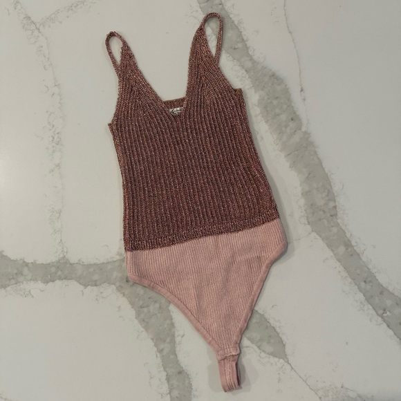 Intimately Free People Gold Coast Metallic Knit Bodysuit Womens XS Rose Gold - Picture 3 of 13